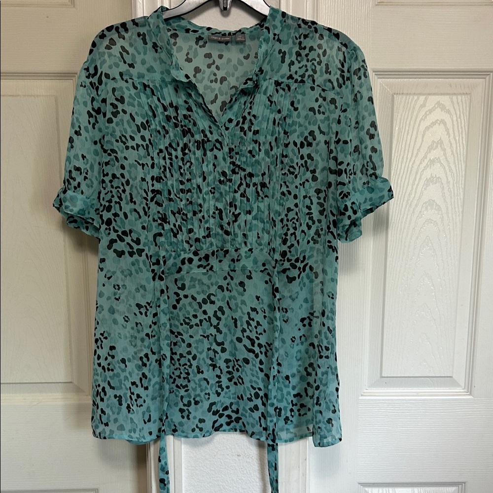 1X Tunic with back ties